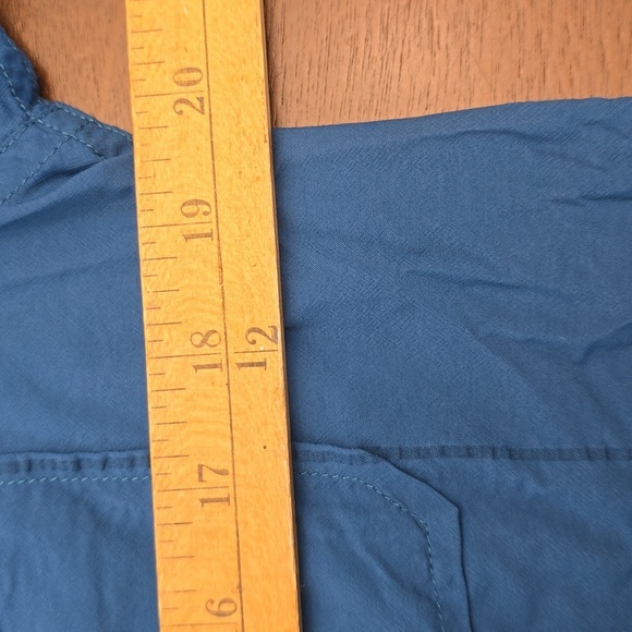 PATAGONIA Men's M Teal Blue Button Up Short Sleeve Shirt - Picture 5 of 6